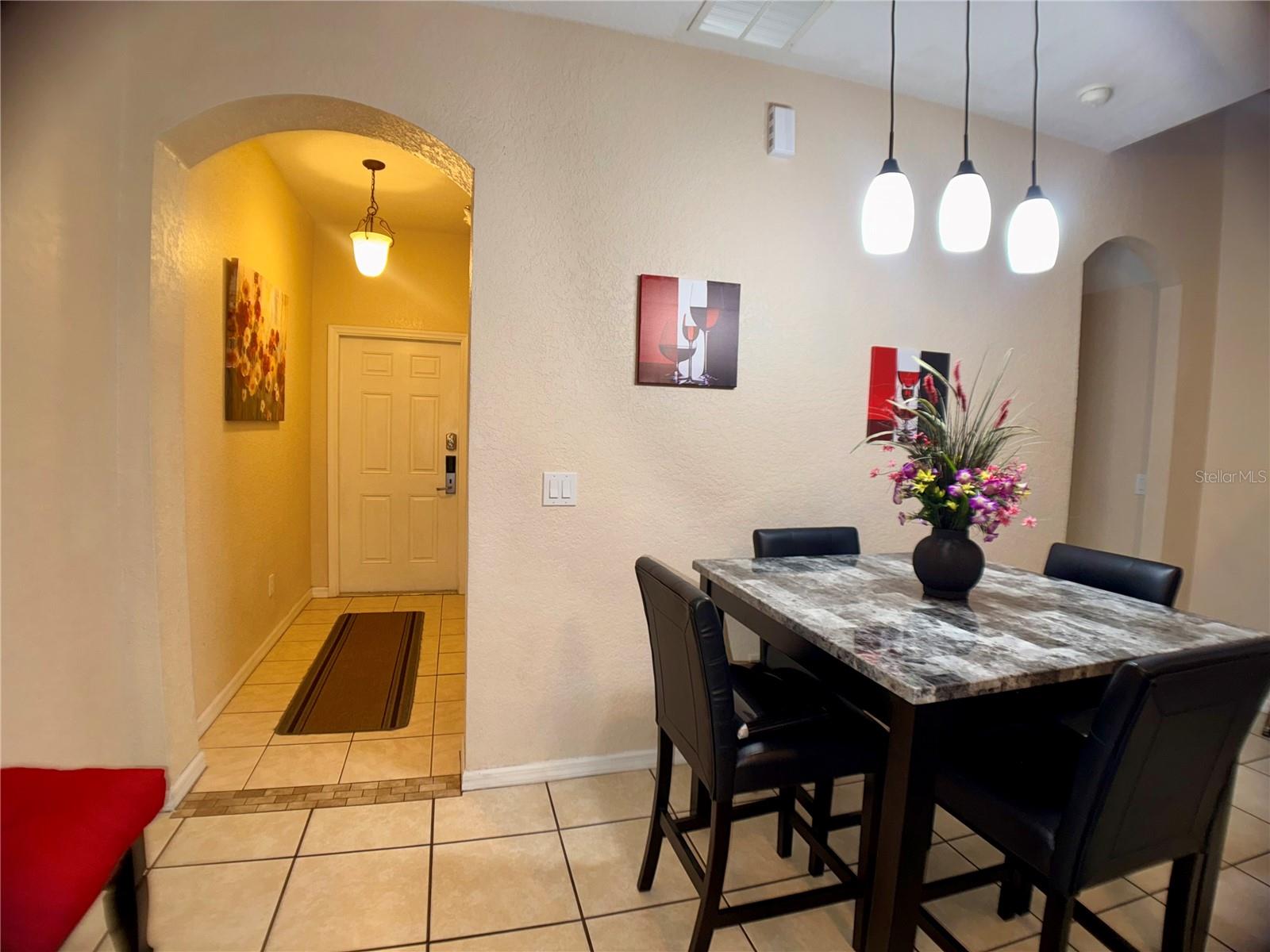 Image 10 of 57 For 416 Palermo Street