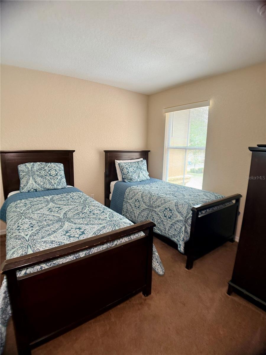 Image 21 of 57 For 416 Palermo Street