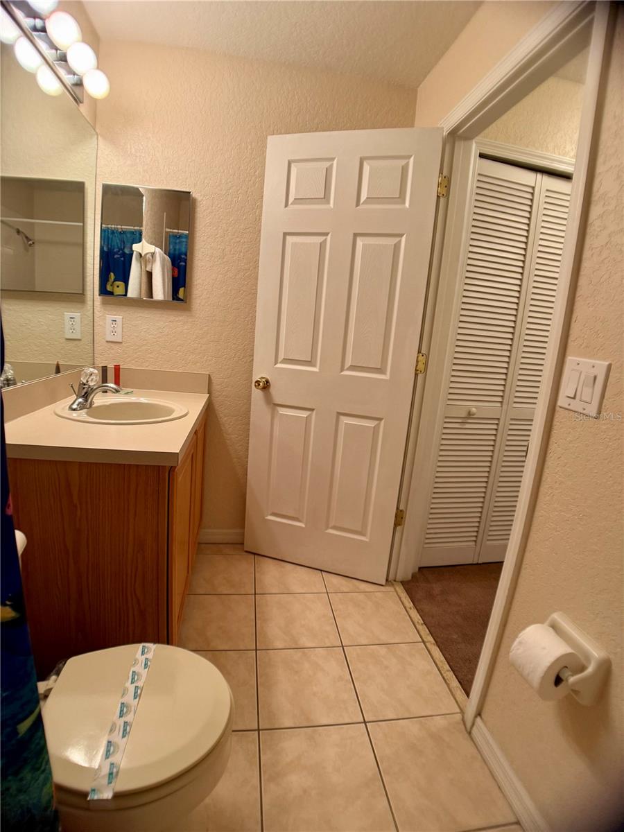 Image 25 of 57 For 416 Palermo Street