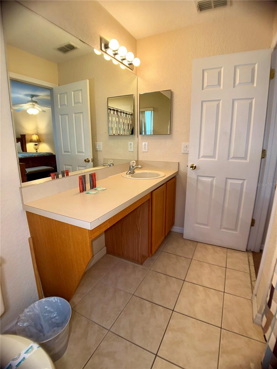 Image 31 of 57 For 416 Palermo Street