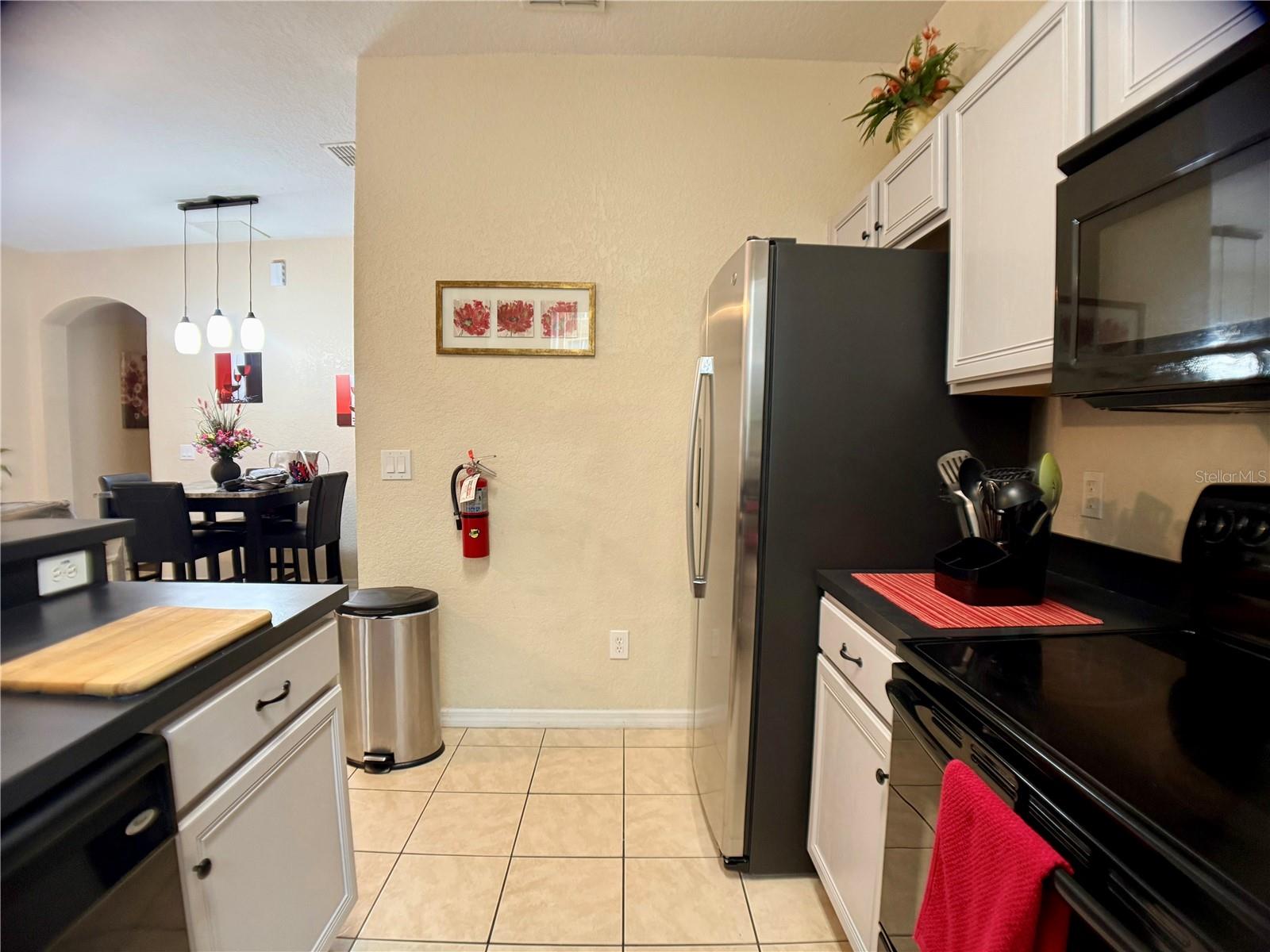 Image 4 of 57 For 416 Palermo Street