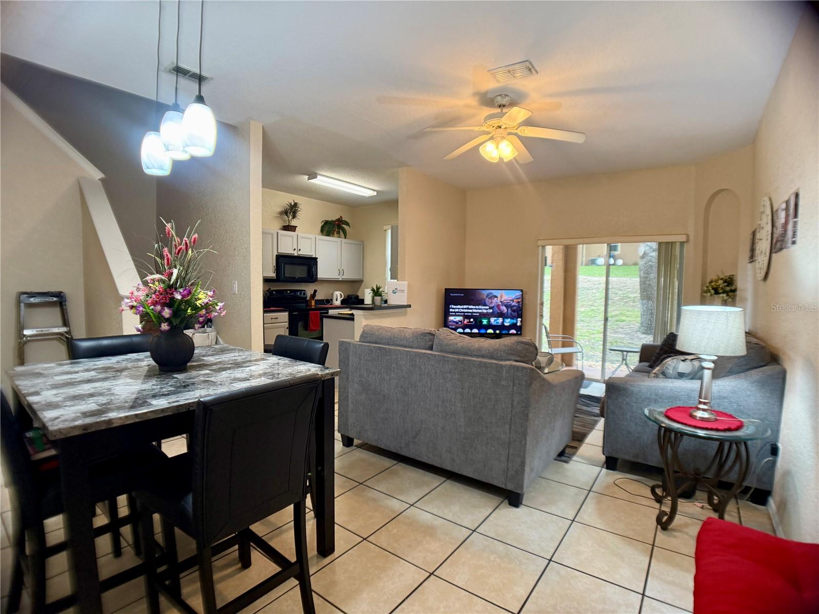 Image 9 of 57 For 416 Palermo Street