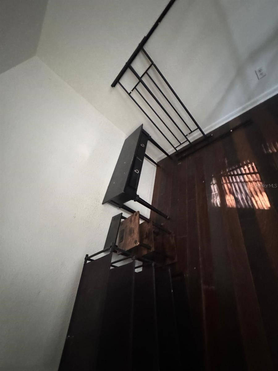 Image 2 of 14 For 224 10th Avenue