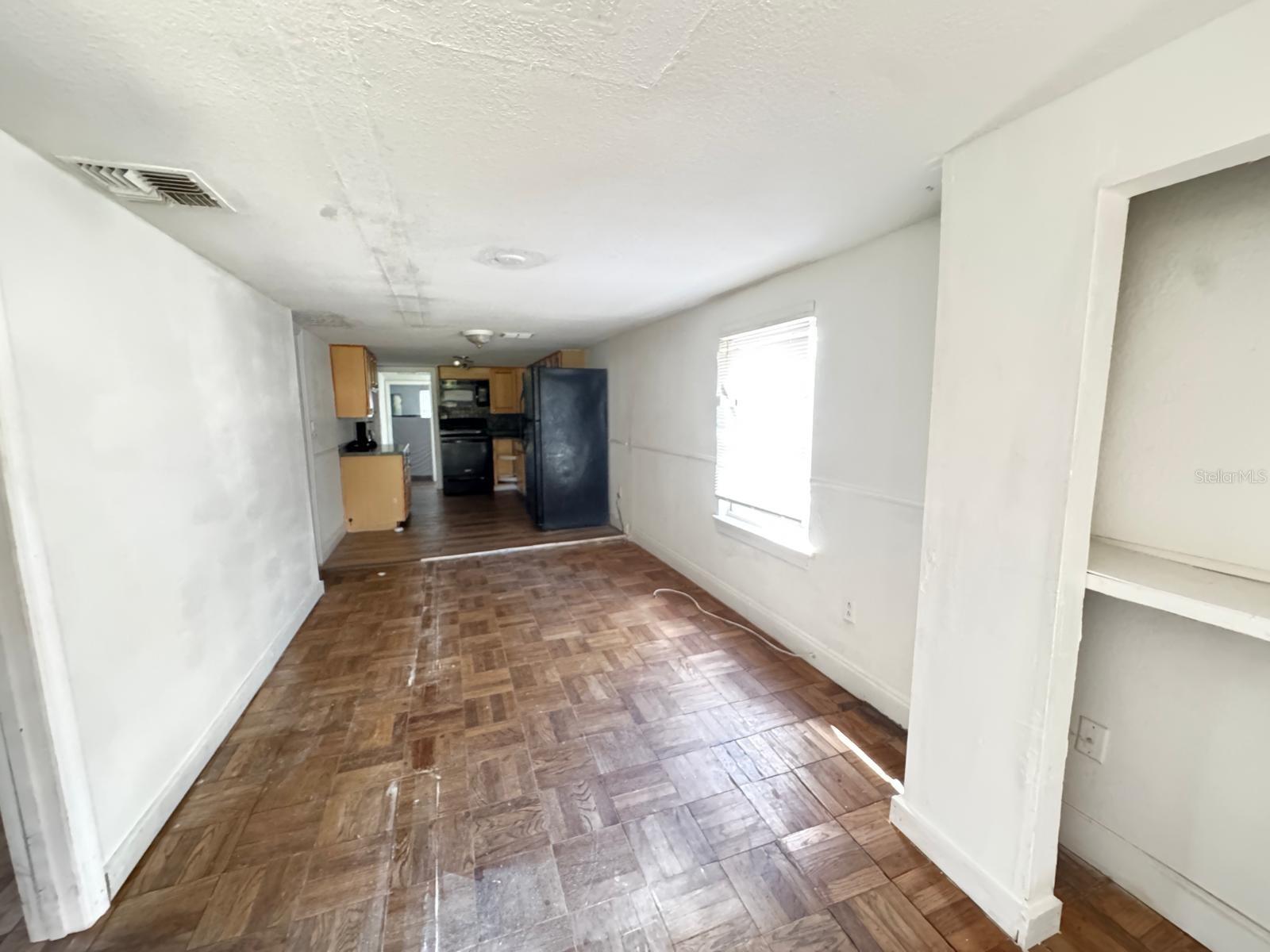 Image 7 of 14 For 224 10th Avenue