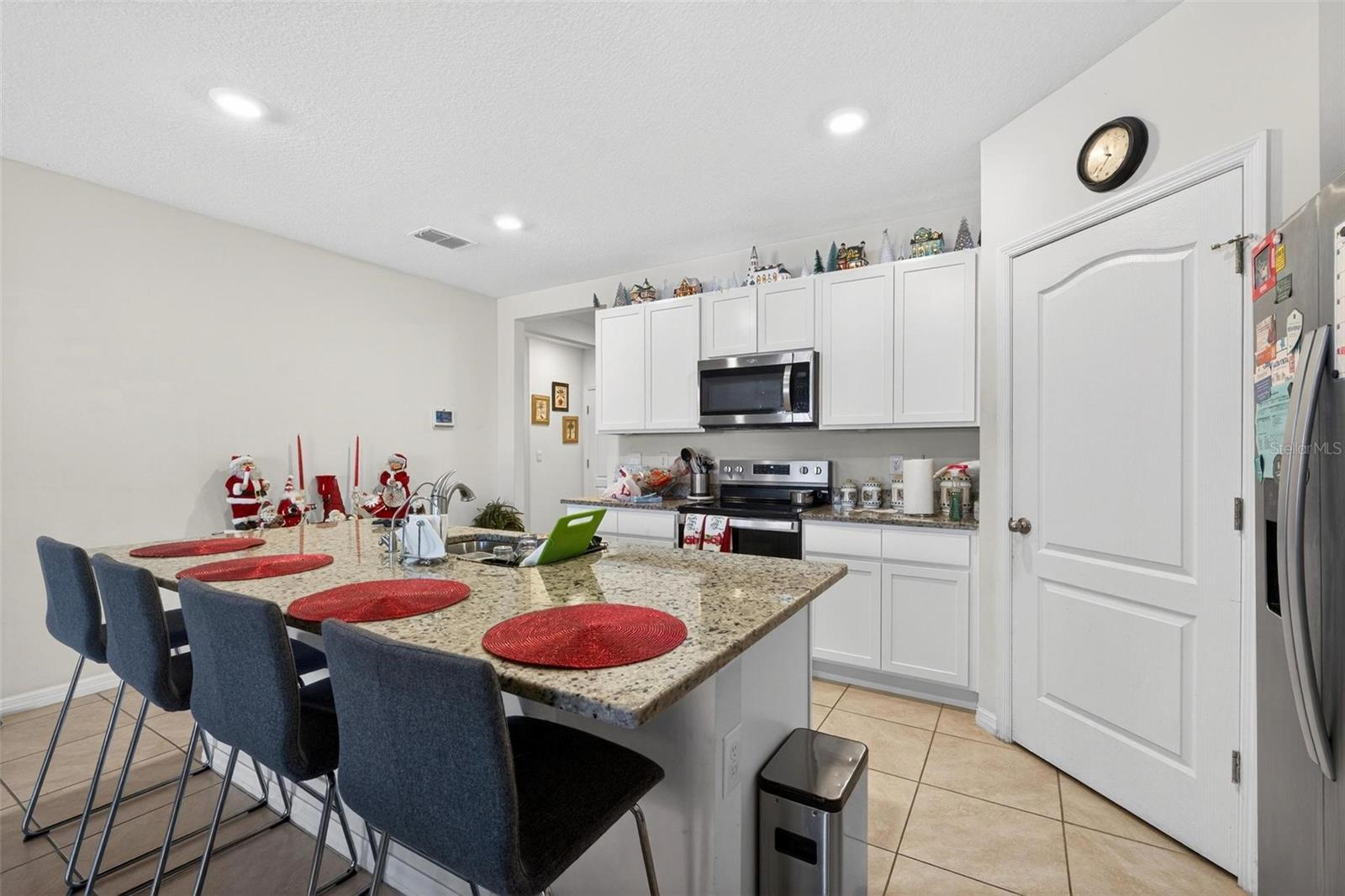 Image 11 of 44 For 947 Serchio Street