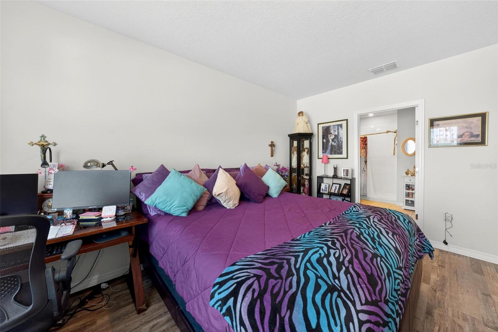 Image 14 of 44 For 947 Serchio Street