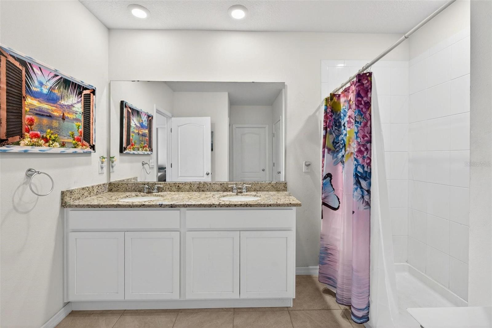 Image 17 of 44 For 947 Serchio Street