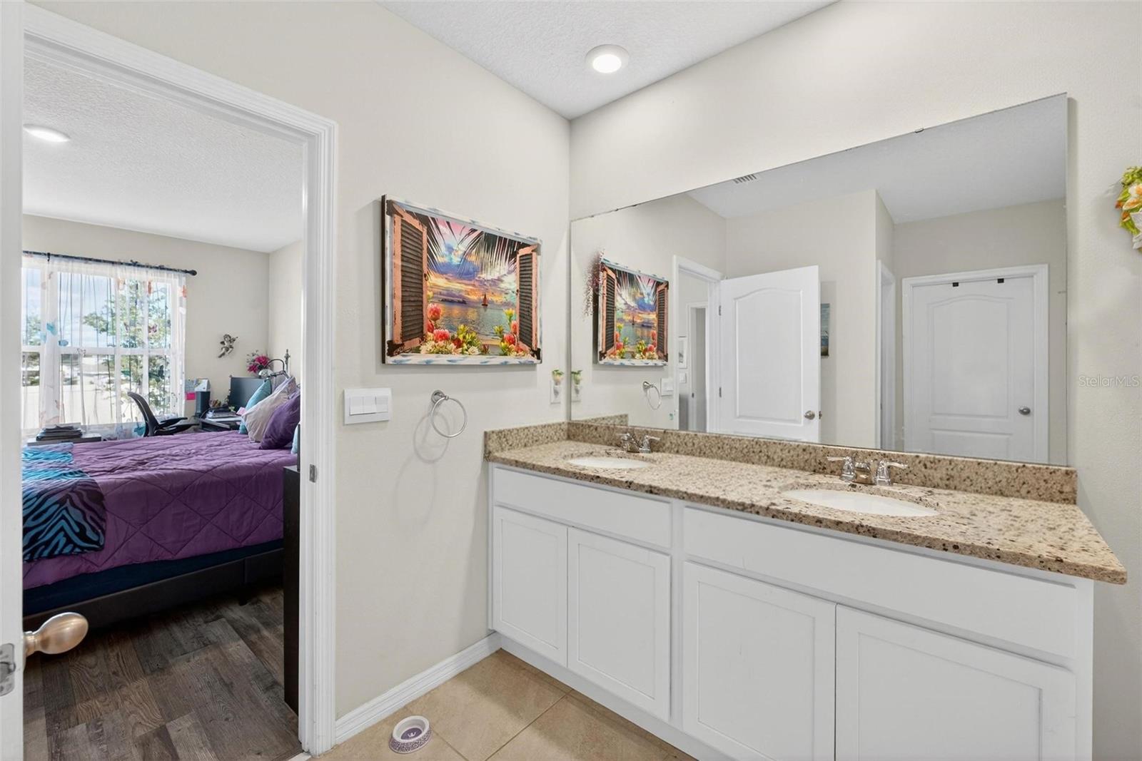 Image 18 of 44 For 947 Serchio Street