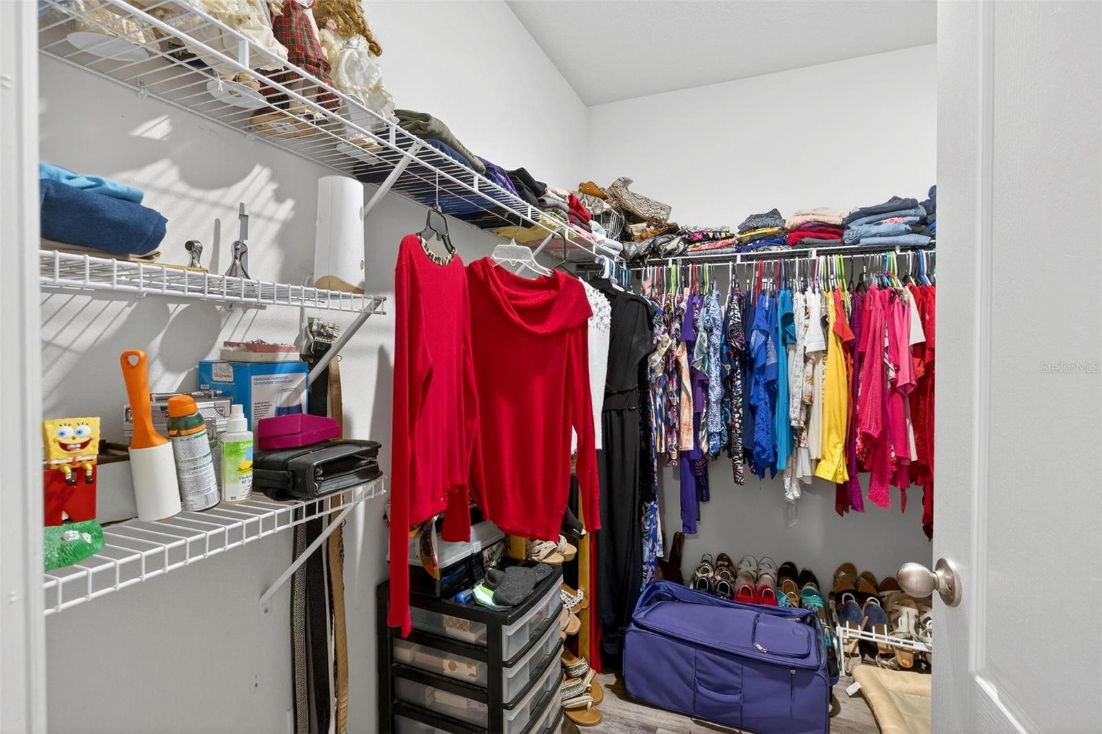 Image 19 of 44 For 947 Serchio Street