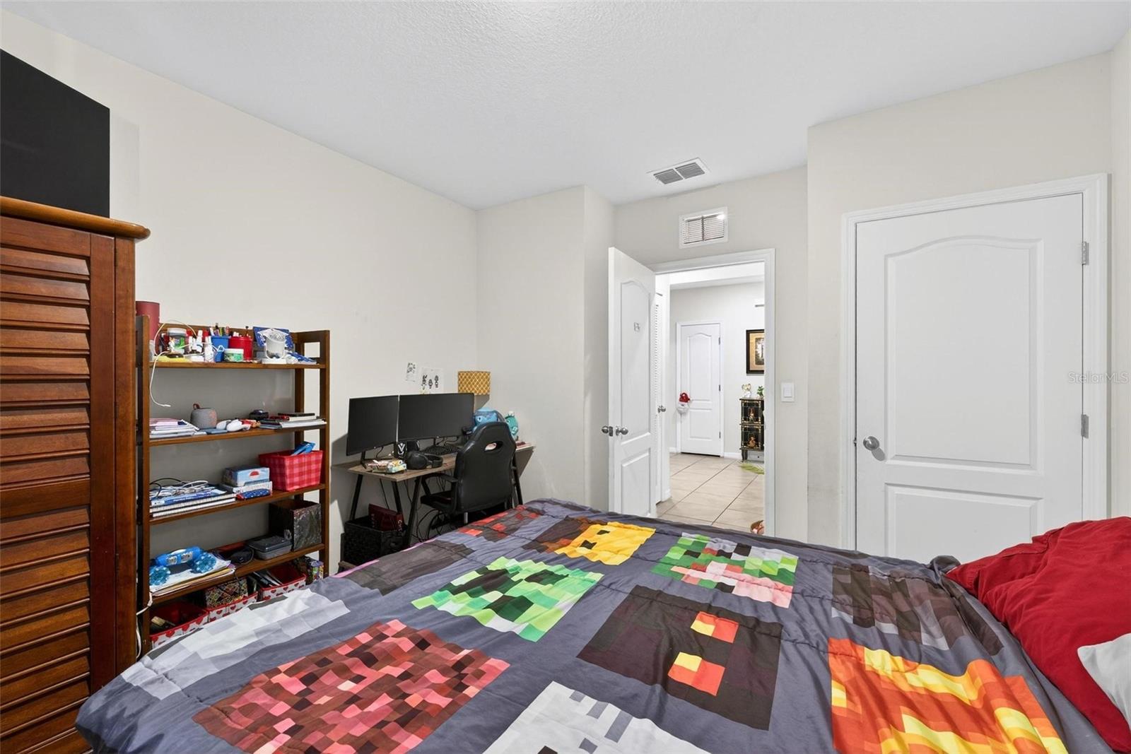 Image 22 of 44 For 947 Serchio Street