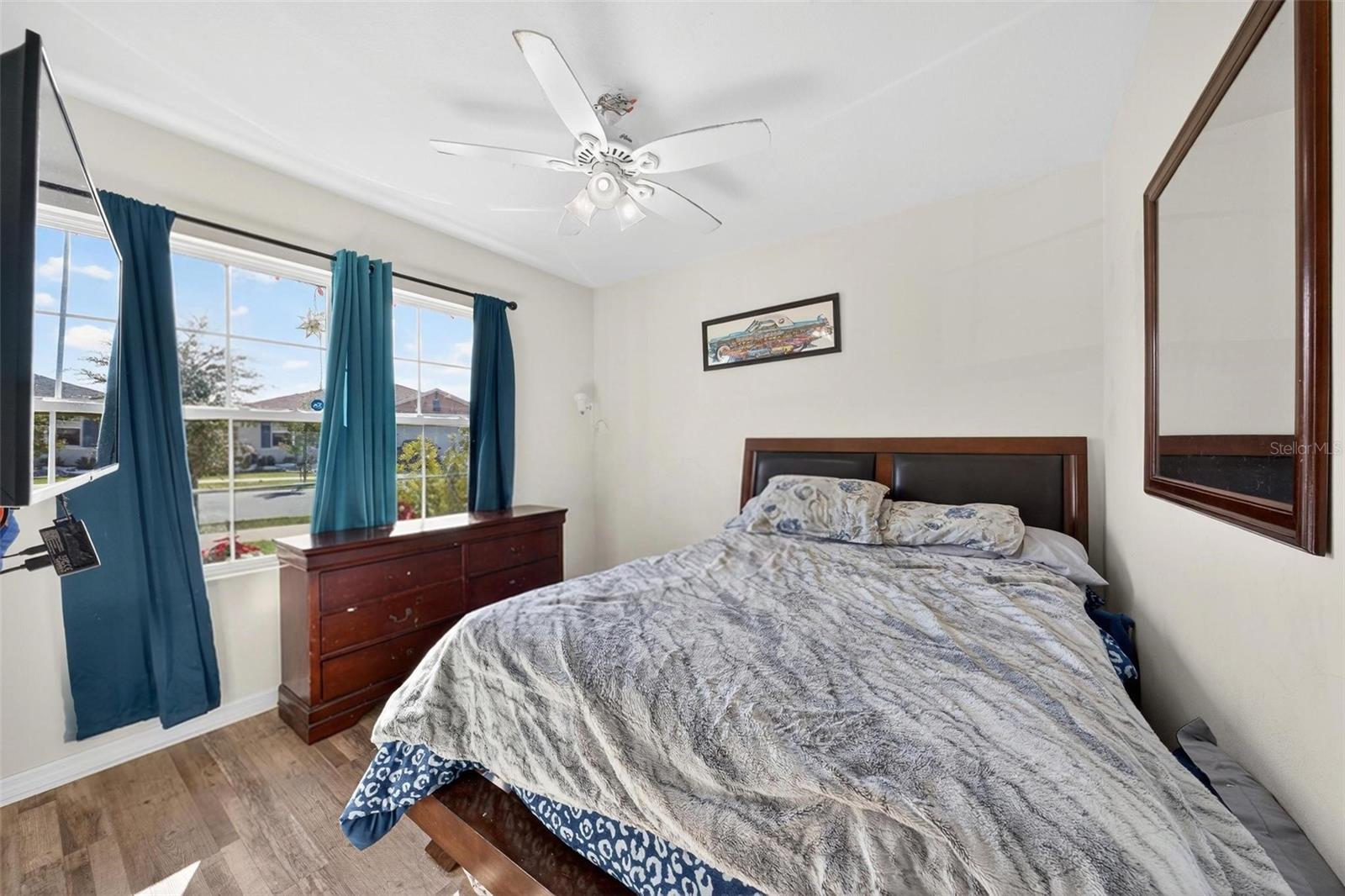 Image 28 of 44 For 947 Serchio Street