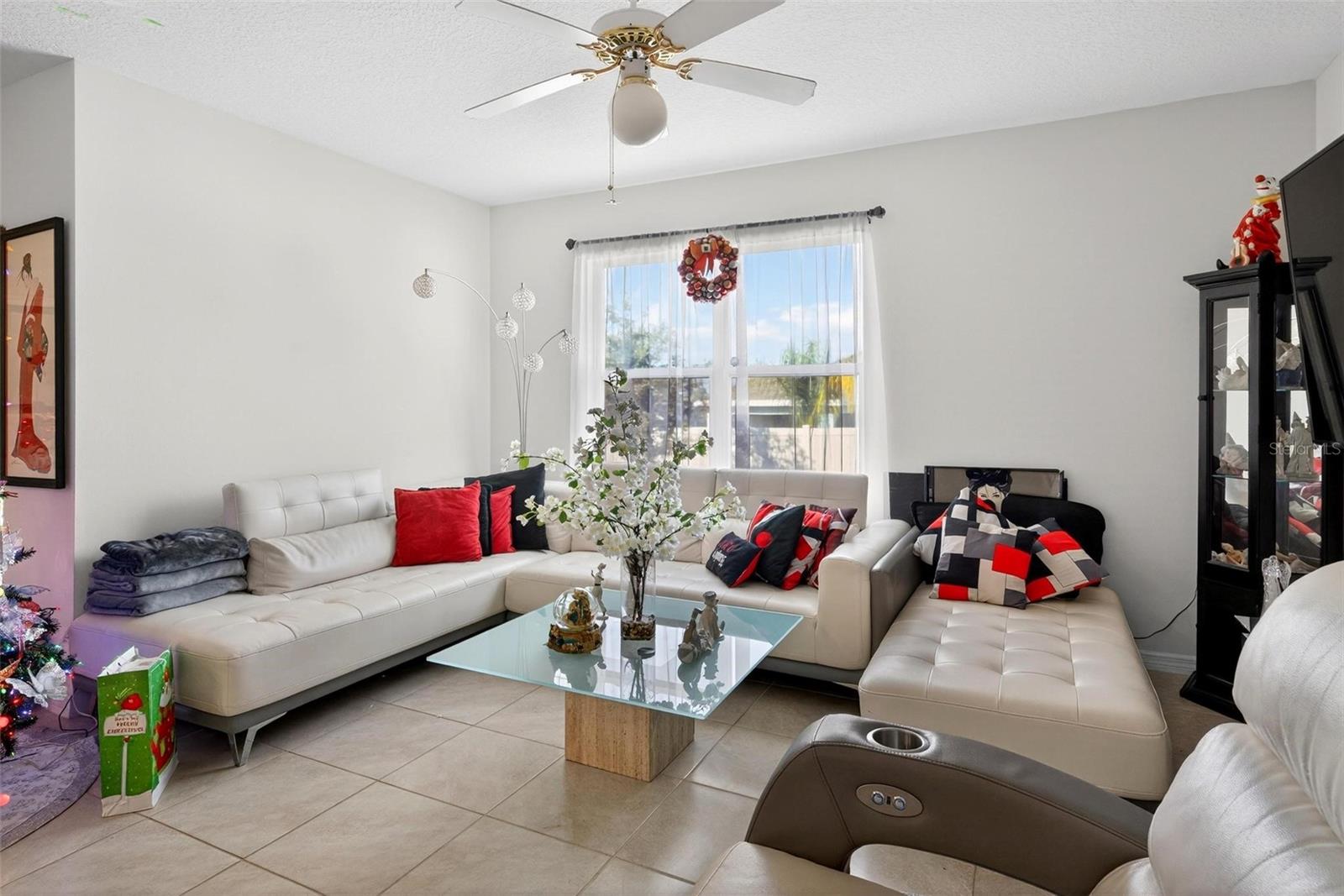 Image 8 of 44 For 947 Serchio Street