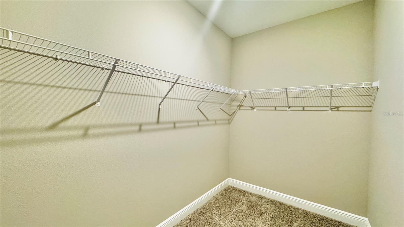 Image 28 of 30 For 5003 Railroad Vine Alley