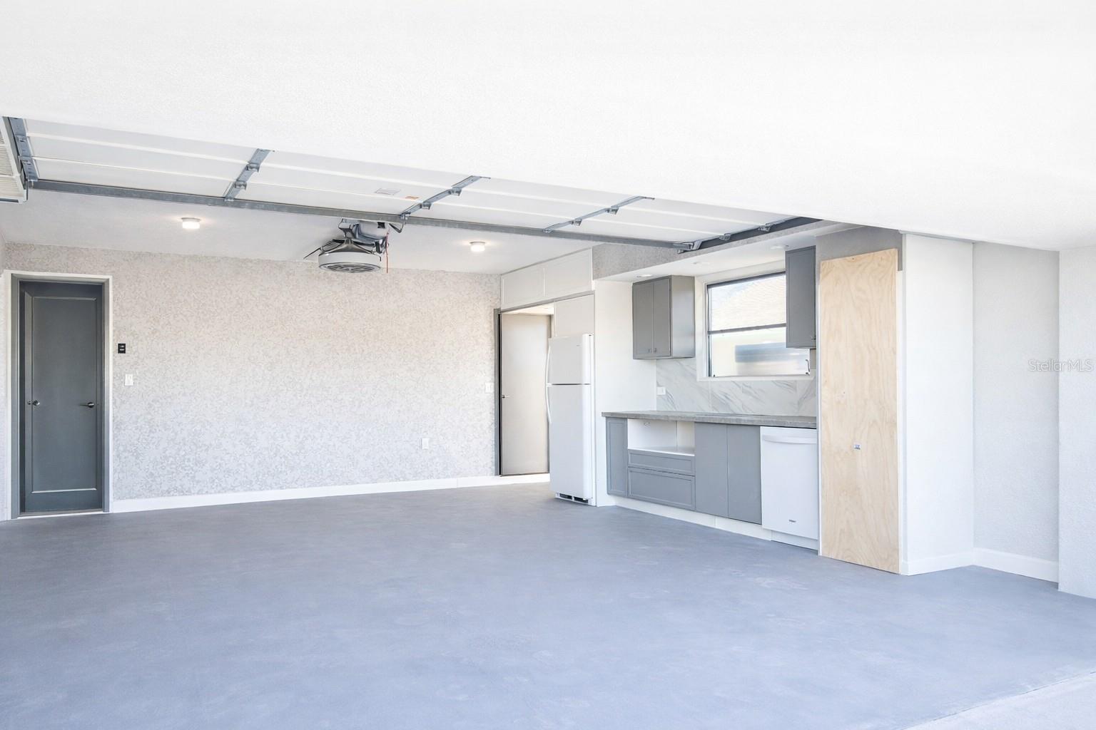 Image 19 of 22 For 1840 Flametree Lane