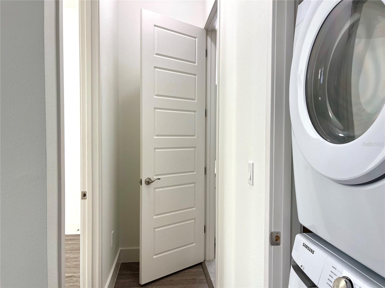 Image 7 of 22 For 13037a Michael Callin Alley