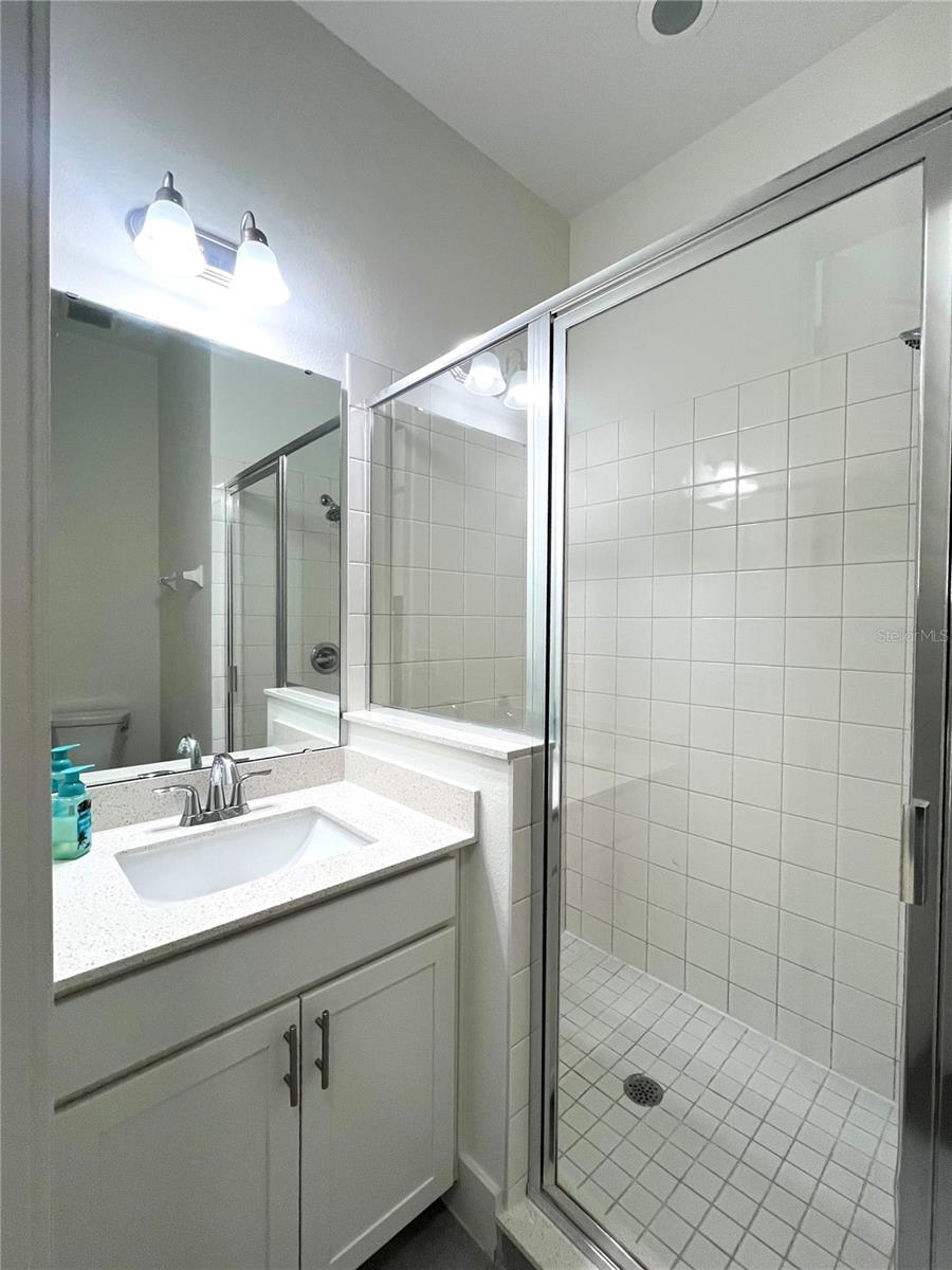 Image 9 of 22 For 13037a Michael Callin Alley