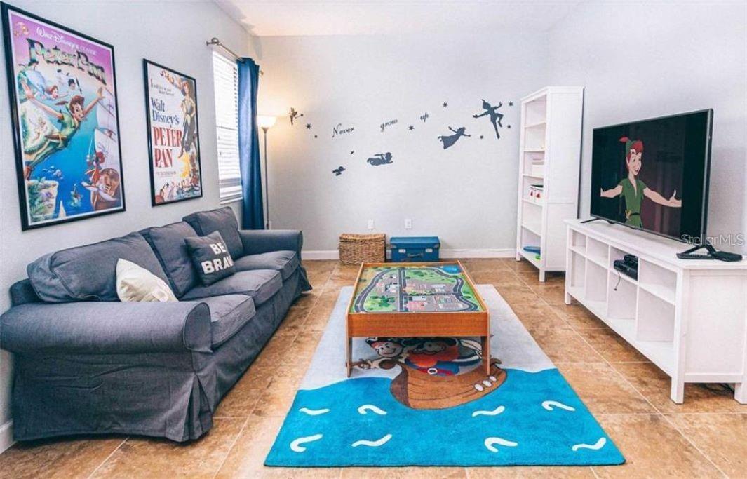 Image 11 of 54 For 1427 Thunderbird Road