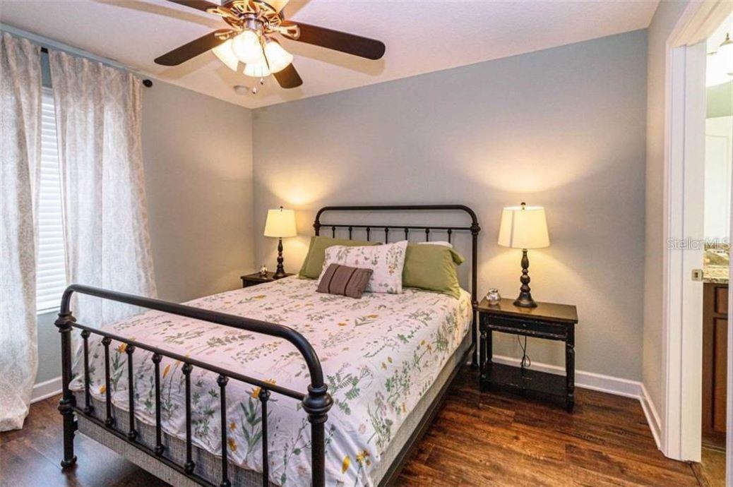 Image 16 of 54 For 1427 Thunderbird Road