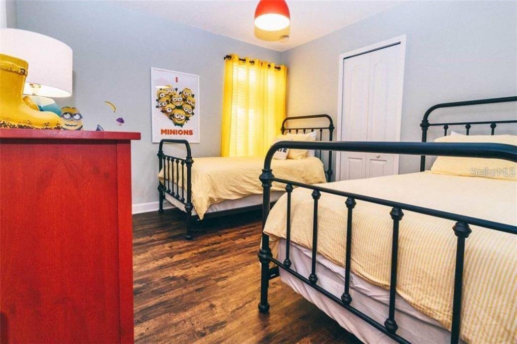 Image 34 of 54 For 1427 Thunderbird Road