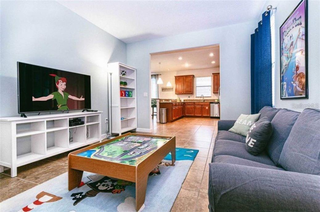 Image 35 of 54 For 1427 Thunderbird Road