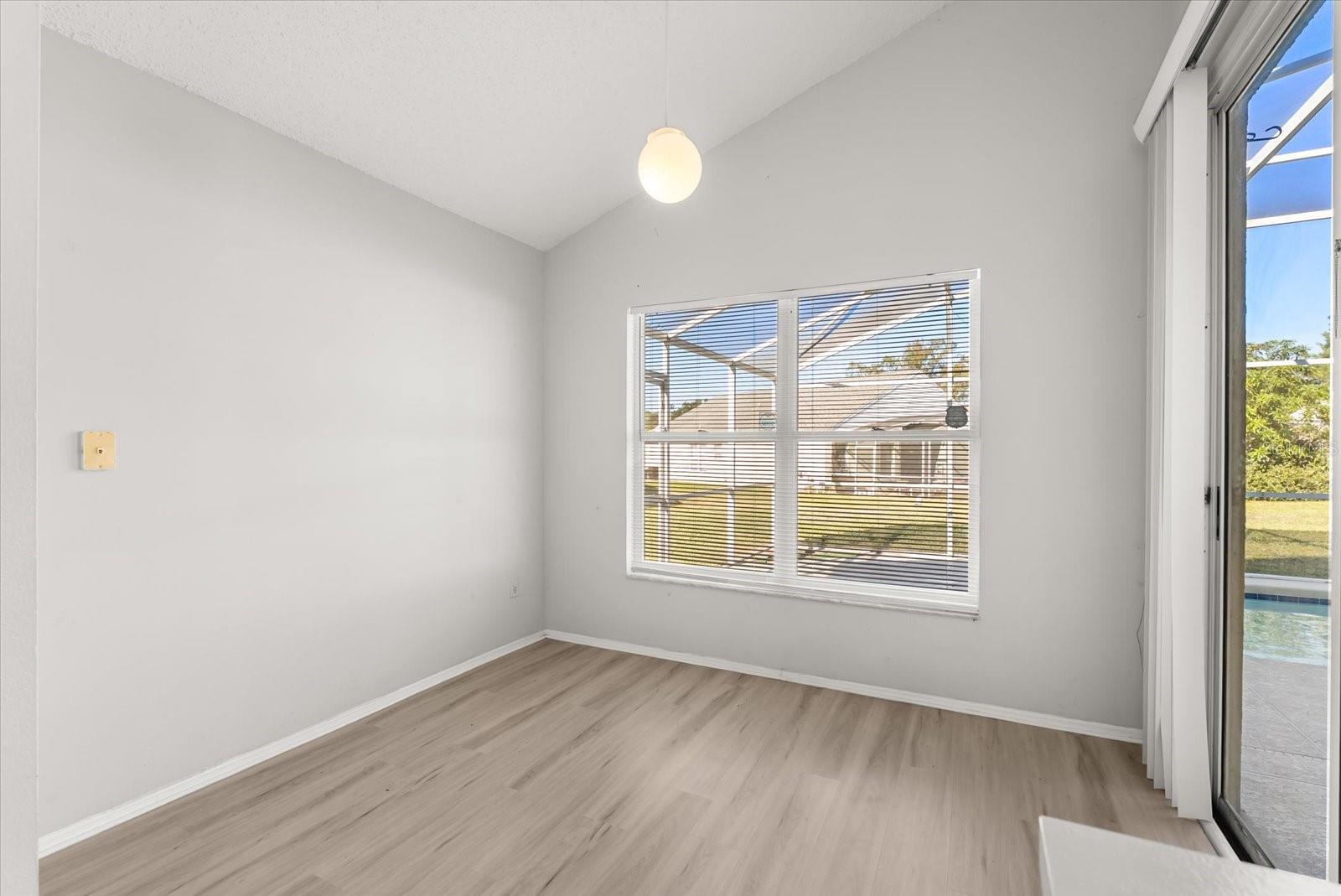 Image 11 of 34 For 2612 Brookshire Court