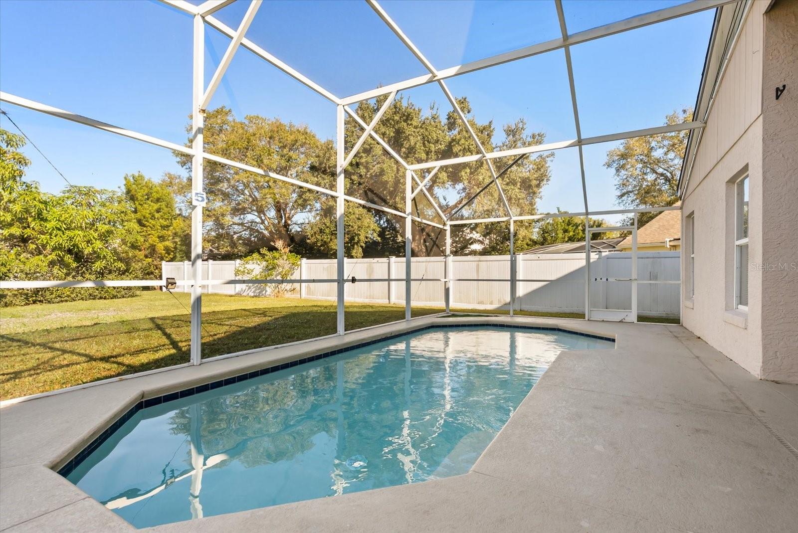 Image 27 of 34 For 2612 Brookshire Court