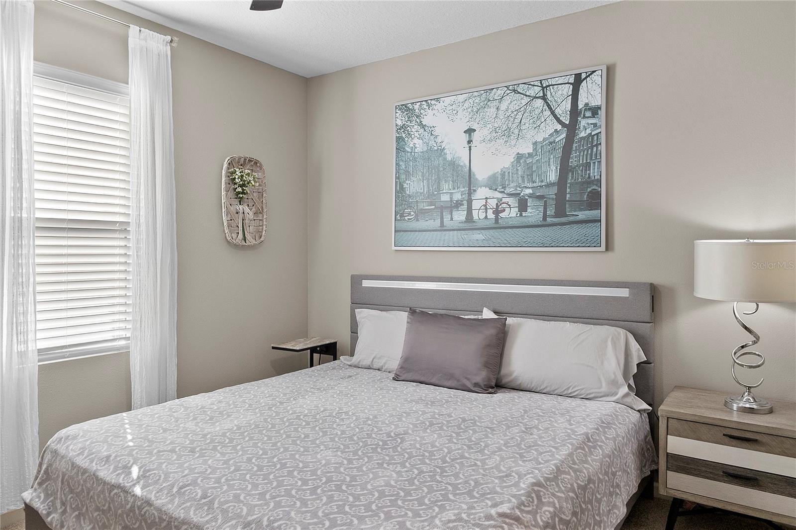 Image 24 of 34 For 500 Forest Trace Circle