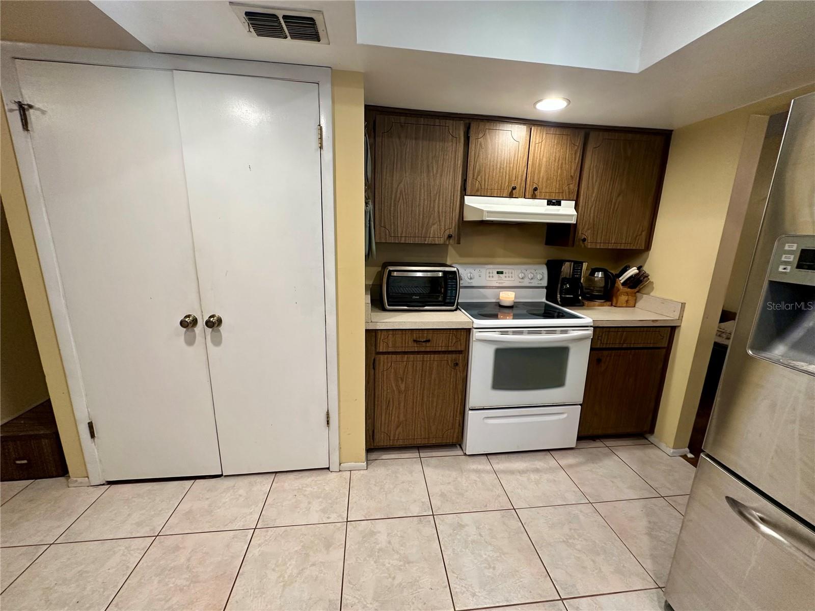 Image 12 of 37 For 120 Colyer Drive