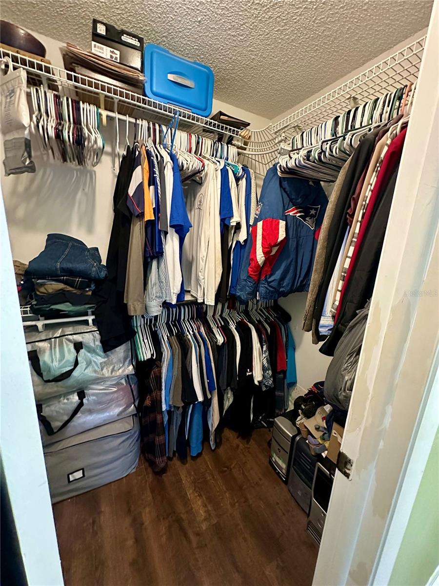 Image 18 of 37 For 120 Colyer Drive