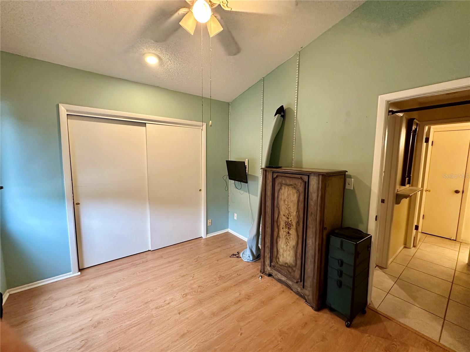 Image 20 of 37 For 120 Colyer Drive