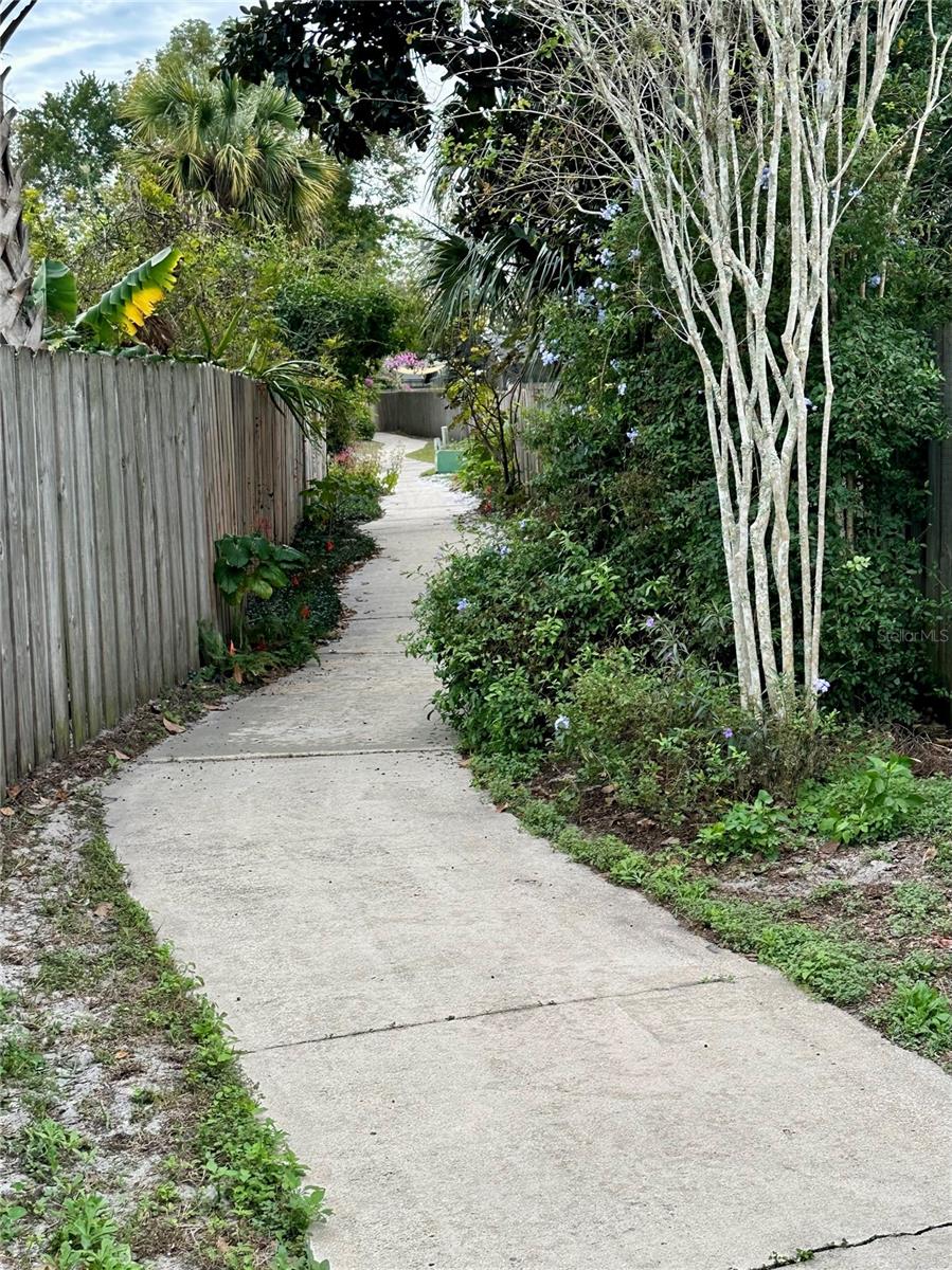 Image 32 of 37 For 120 Colyer Drive