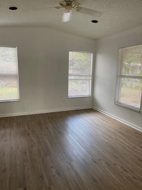 Image 5 of 12 For 829 Jordan Avenue