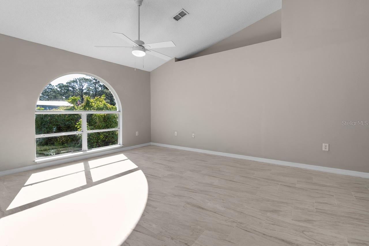 Image 25 of 40 For 1699 Walker Street Se