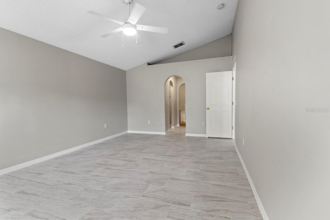 Image 30 of 40 For 1699 Walker Street Se