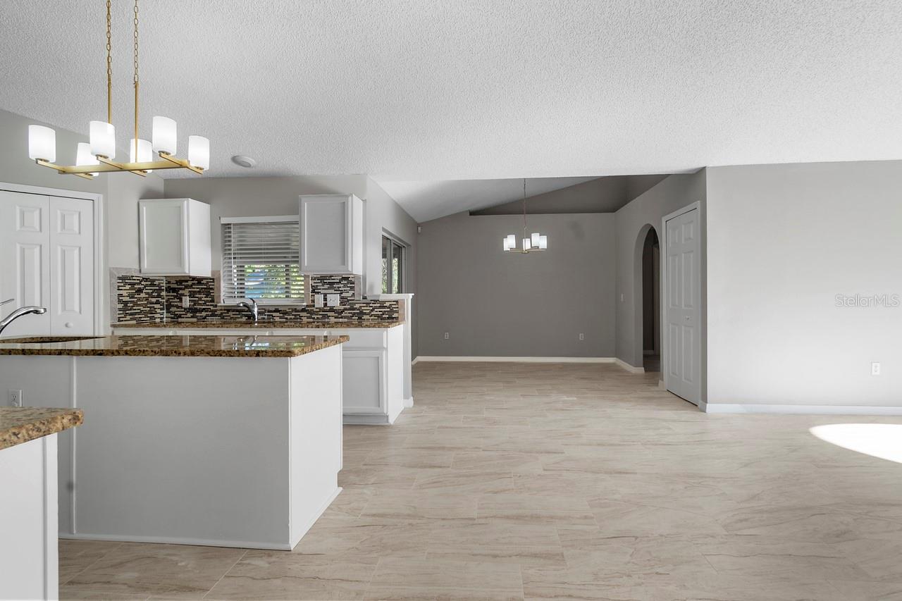 Image 38 of 40 For 1699 Walker Street Se