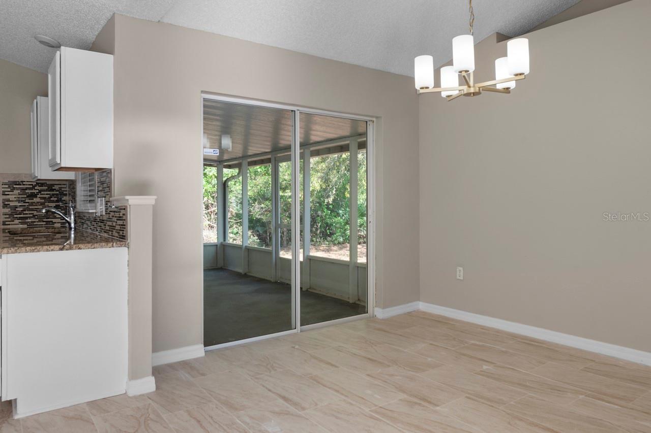 Image 4 of 40 For 1699 Walker Street Se