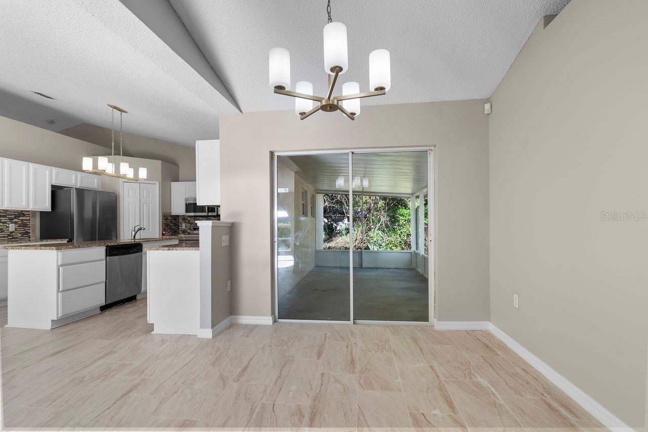 Image 9 of 40 For 1699 Walker Street Se