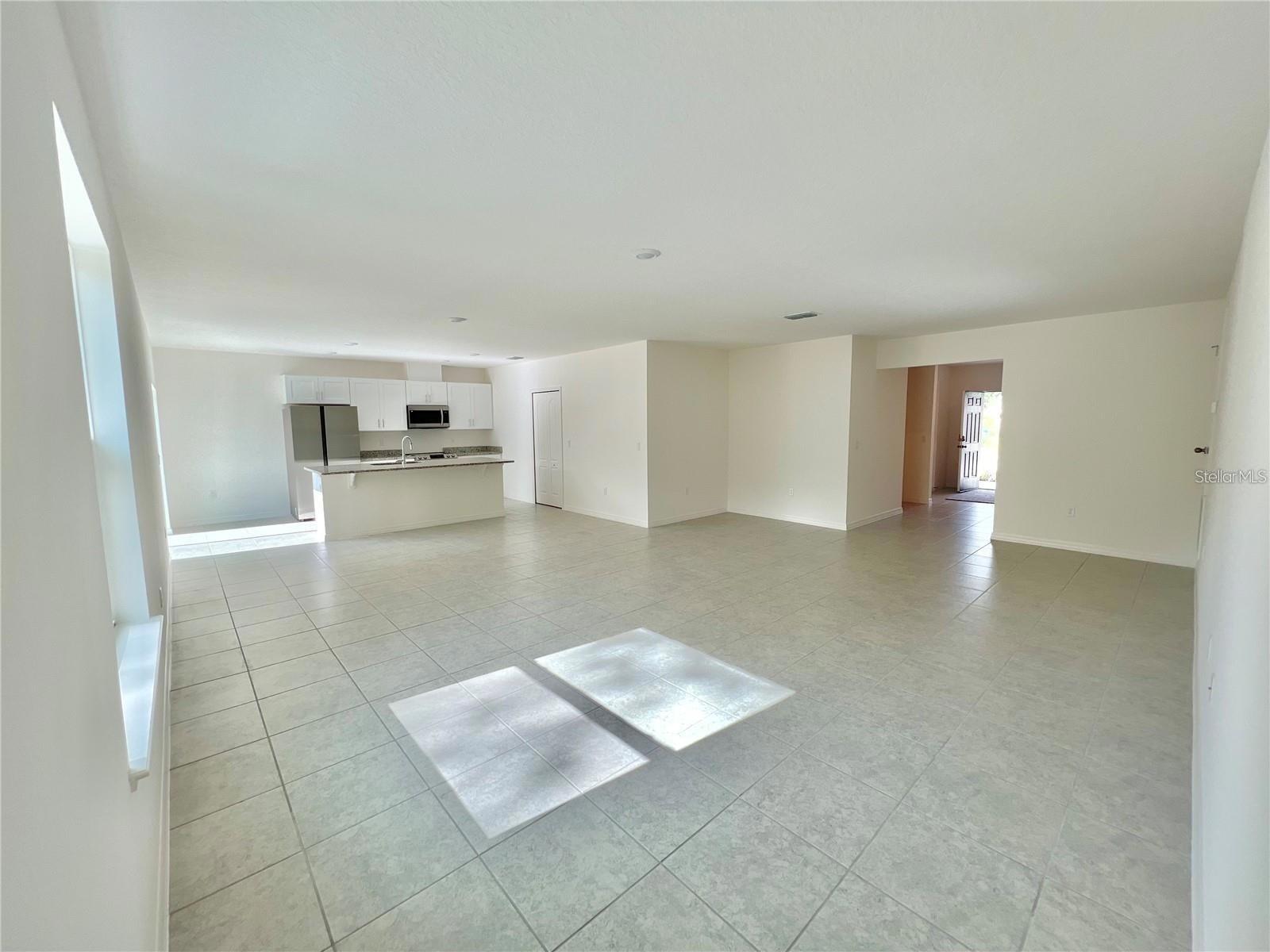 Image 10 of 27 For 560 Walnut Avenue