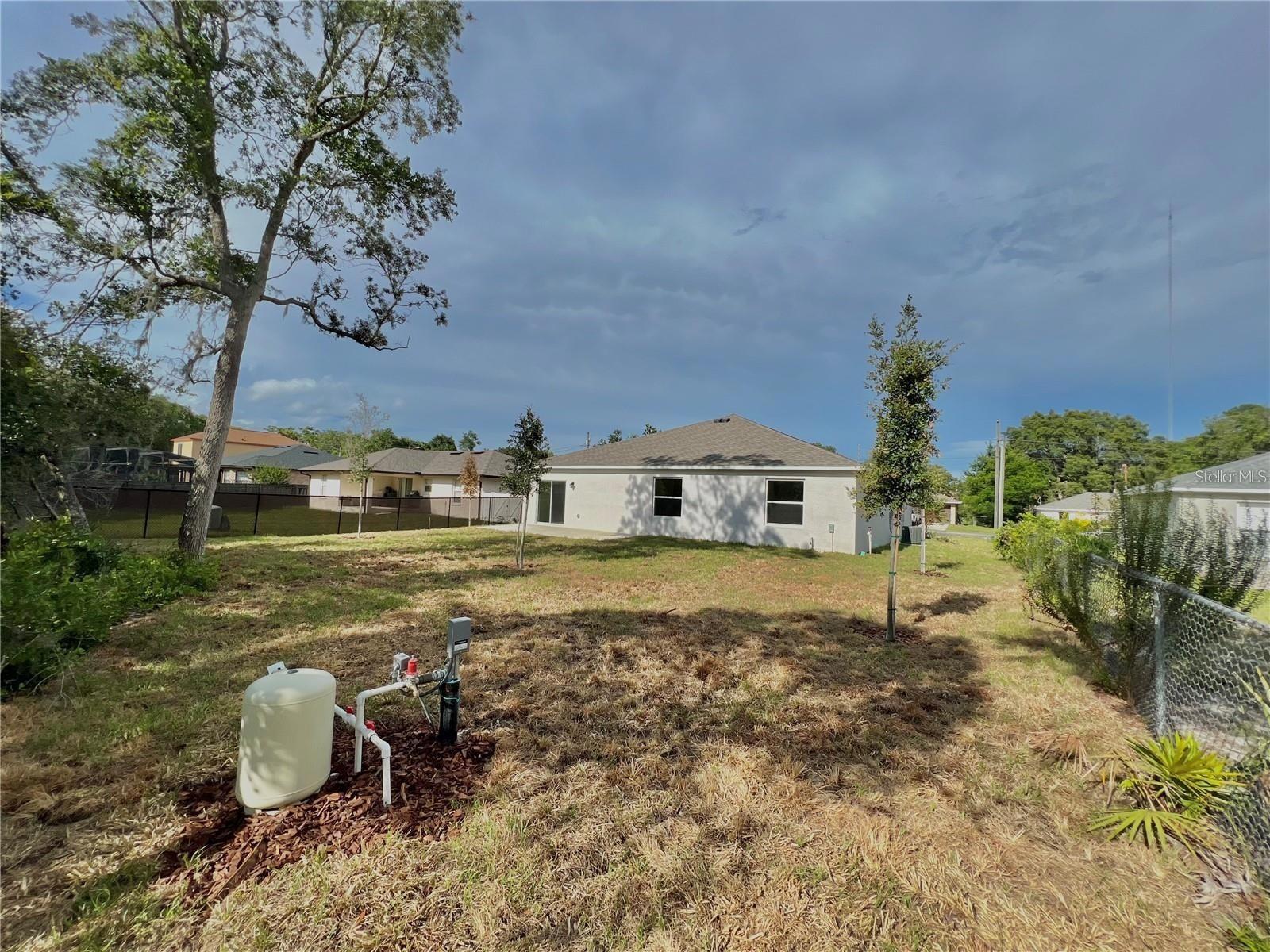 Image 25 of 27 For 560 Walnut Avenue