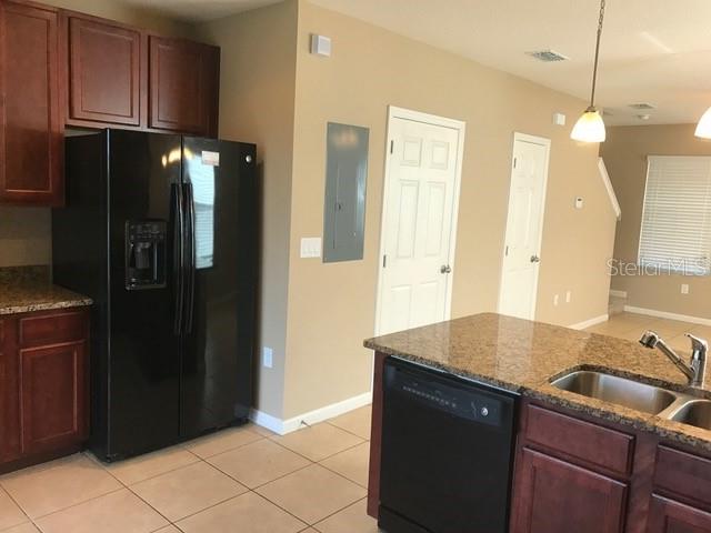 Image 5 of 11 For 1102 Chelsea Drive