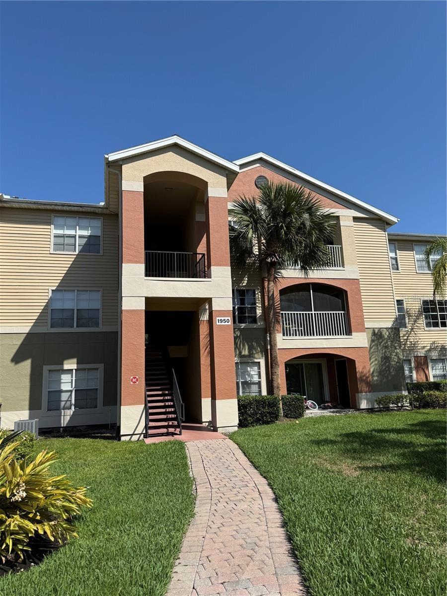 Image 2 of 38 For 1950 Summer Club Drive 202