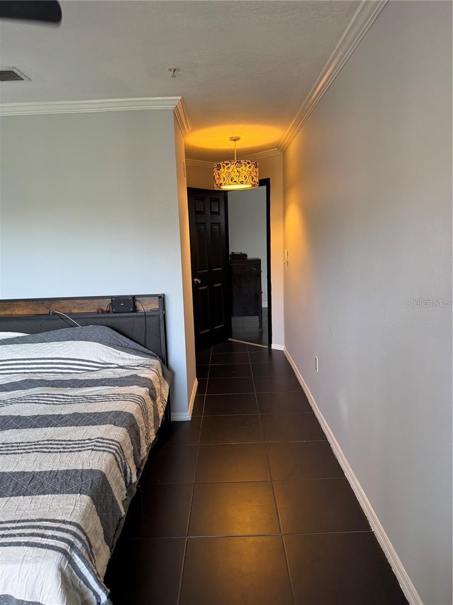 Image 25 of 38 For 1950 Summer Club Drive 202