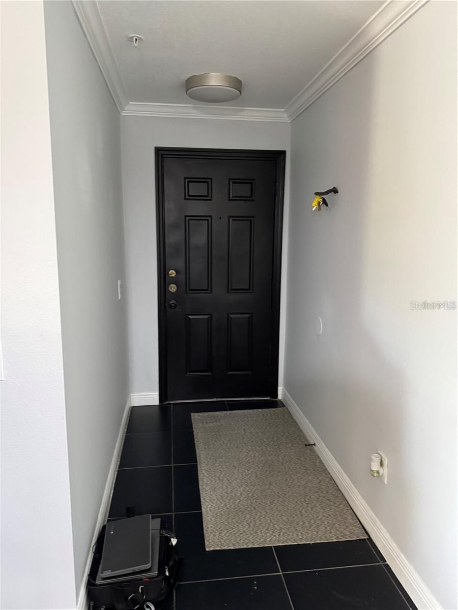 Image 5 of 38 For 1950 Summer Club Drive 202