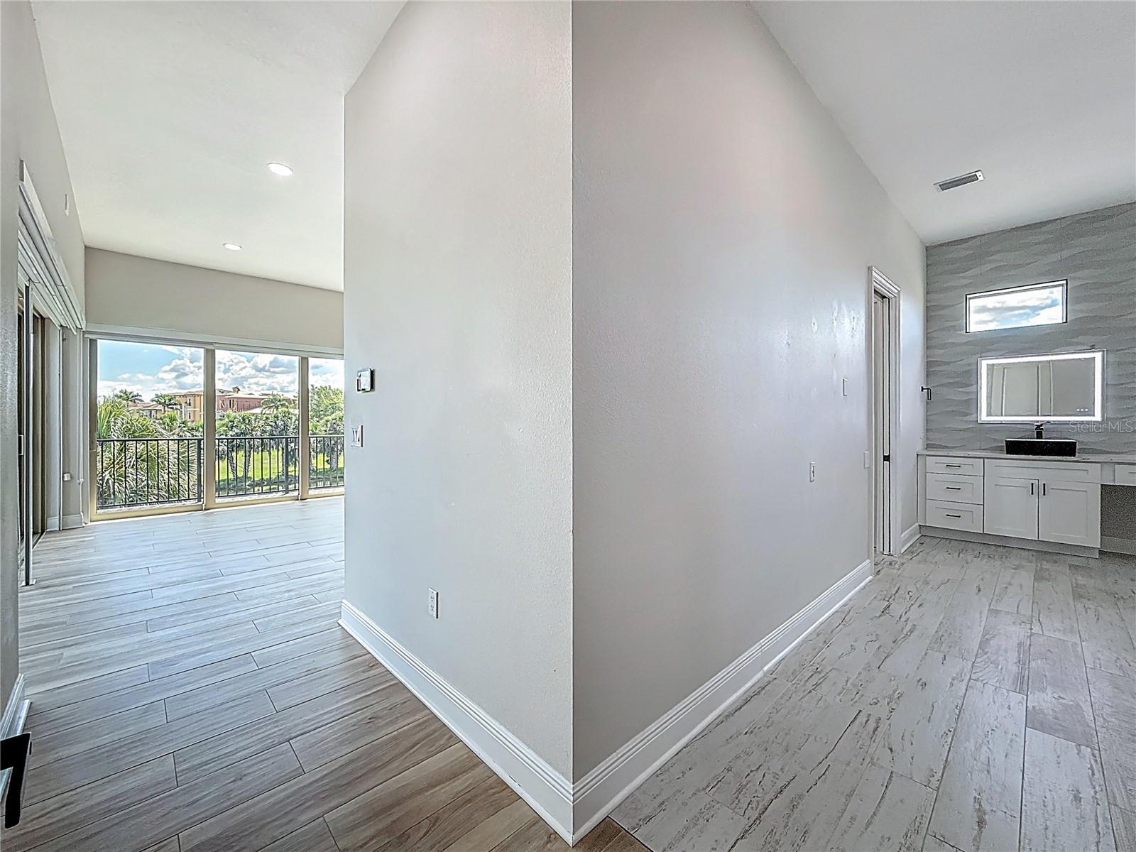 Image 21 of 40 For 1329 Jumana Loop