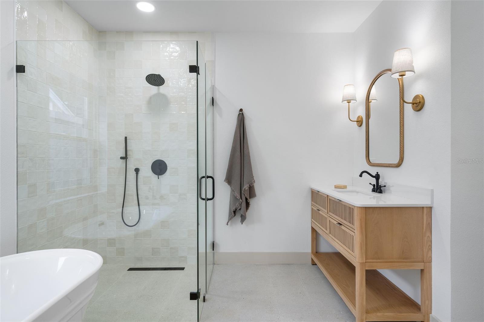 Image 13 of 37 For 6058 Jamestown Park Ge