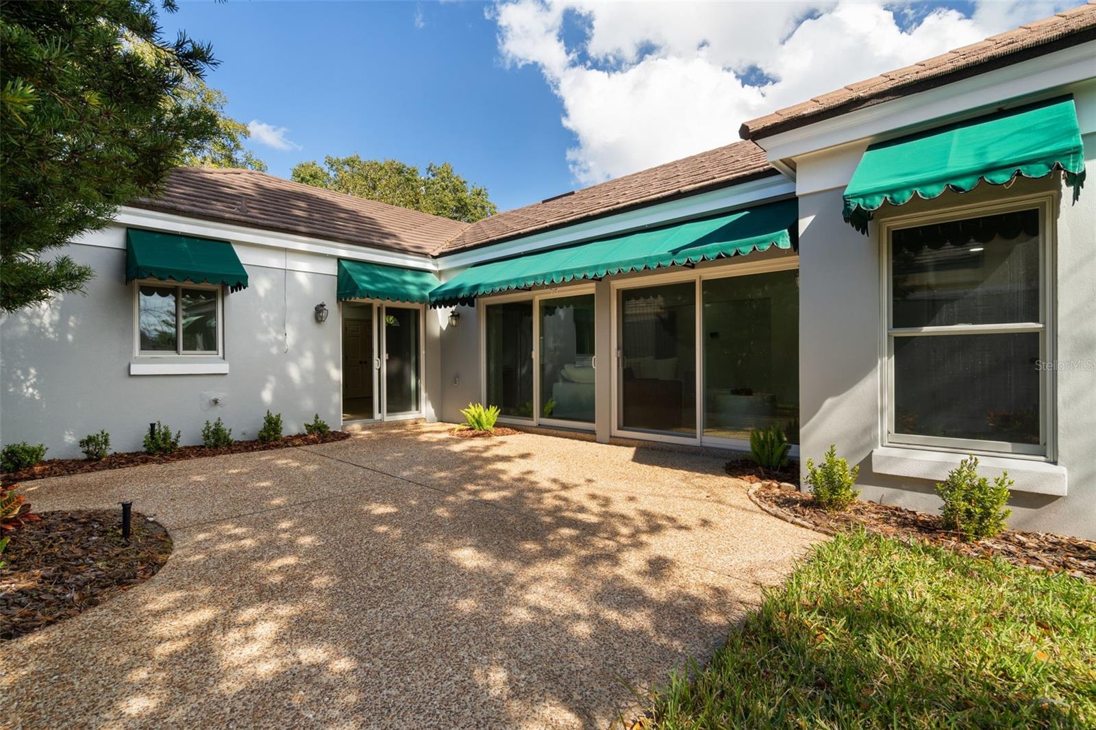 Image 29 of 37 For 6058 Jamestown Park Ge