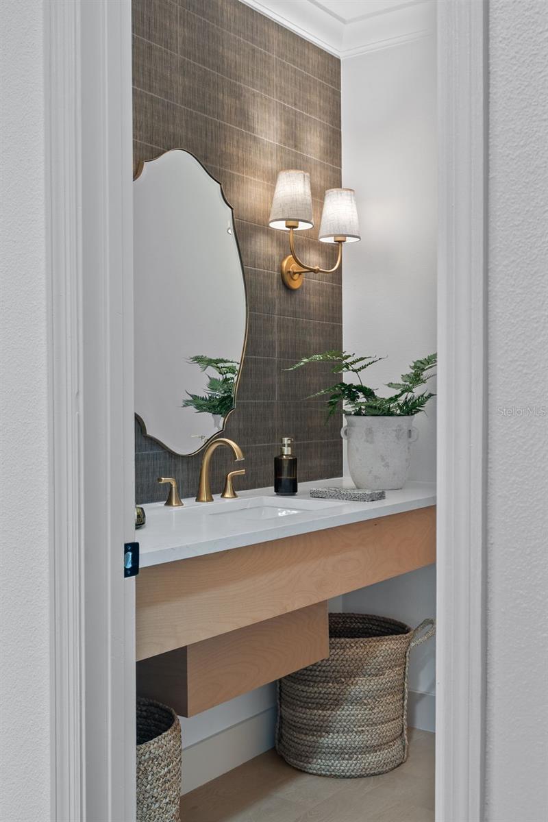 Image 5 of 37 For 6058 Jamestown Park Ge