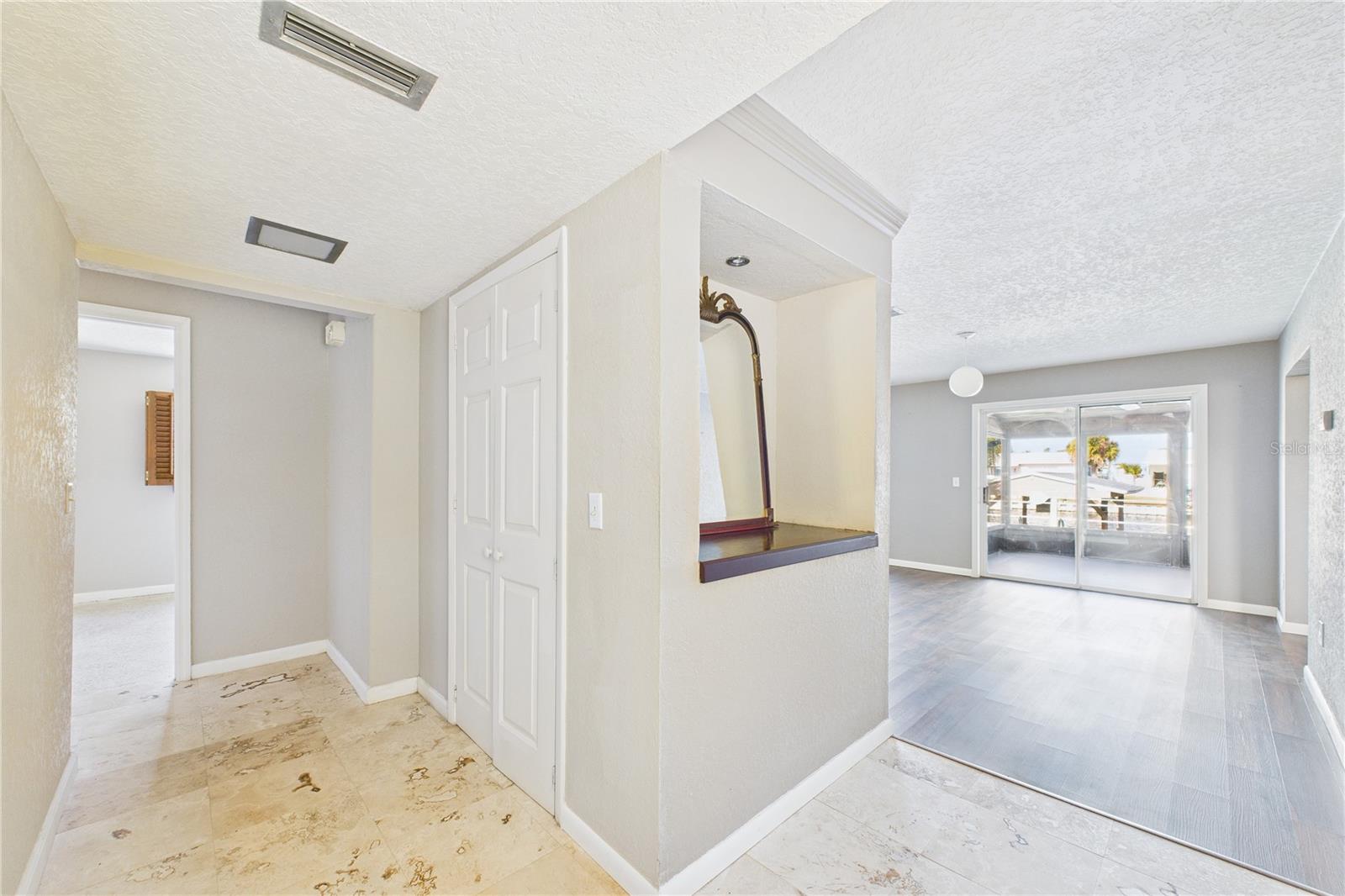 Image 15 of 71 For 470 Sundoro Court