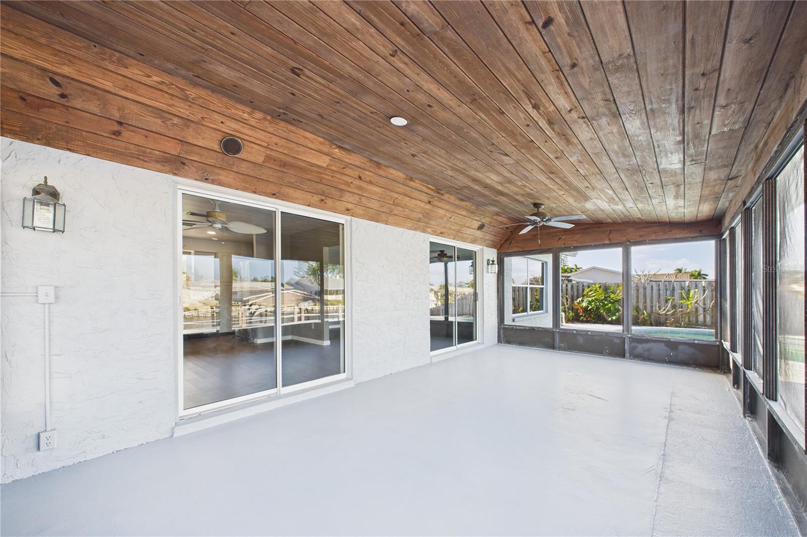 Image 27 of 71 For 470 Sundoro Court