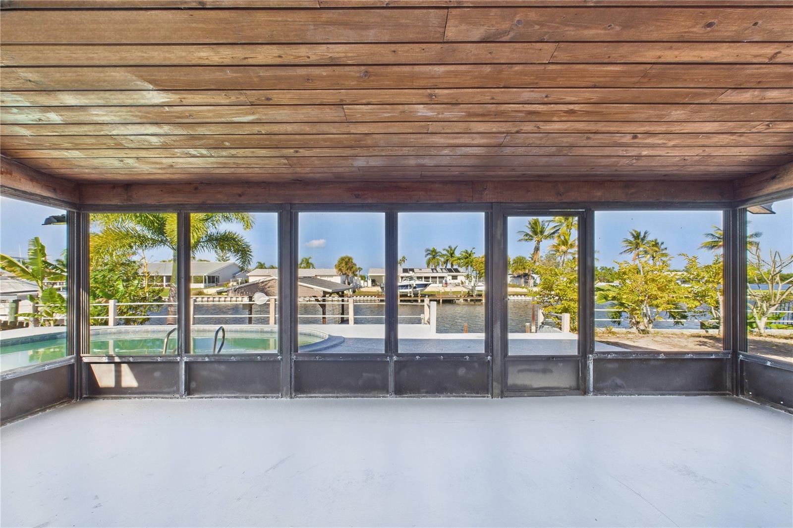 Image 30 of 71 For 470 Sundoro Court